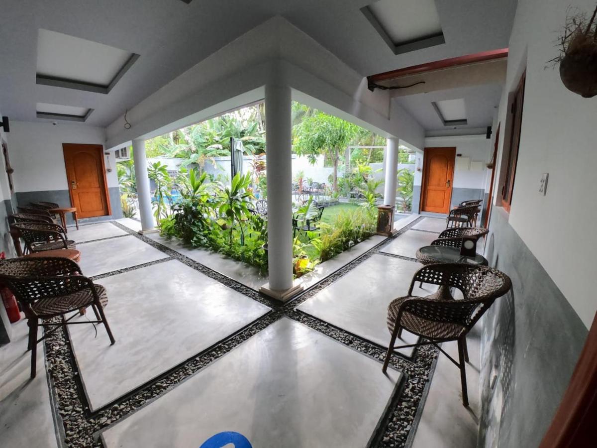 Tiger Shark Residence & Dive Fuvahmulah Екстер'єр фото